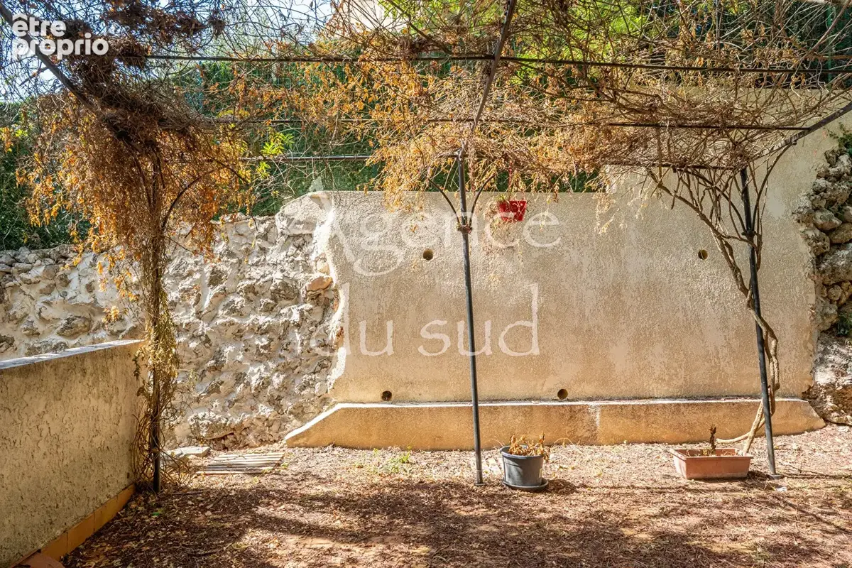 Grande maison de 270 m² sur un terrain de 3000 m² - Fort potentiel - photo 6