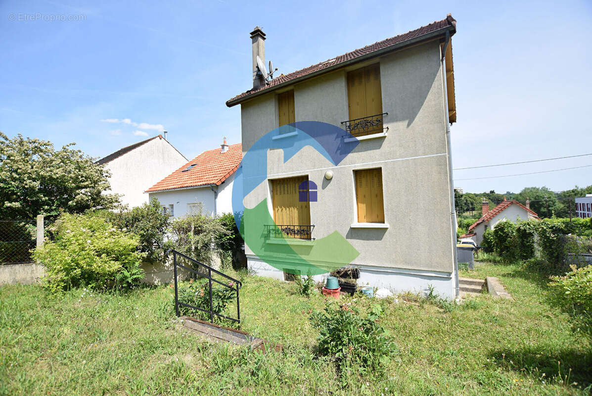 Maison à EPINAY-SUR-ORGE