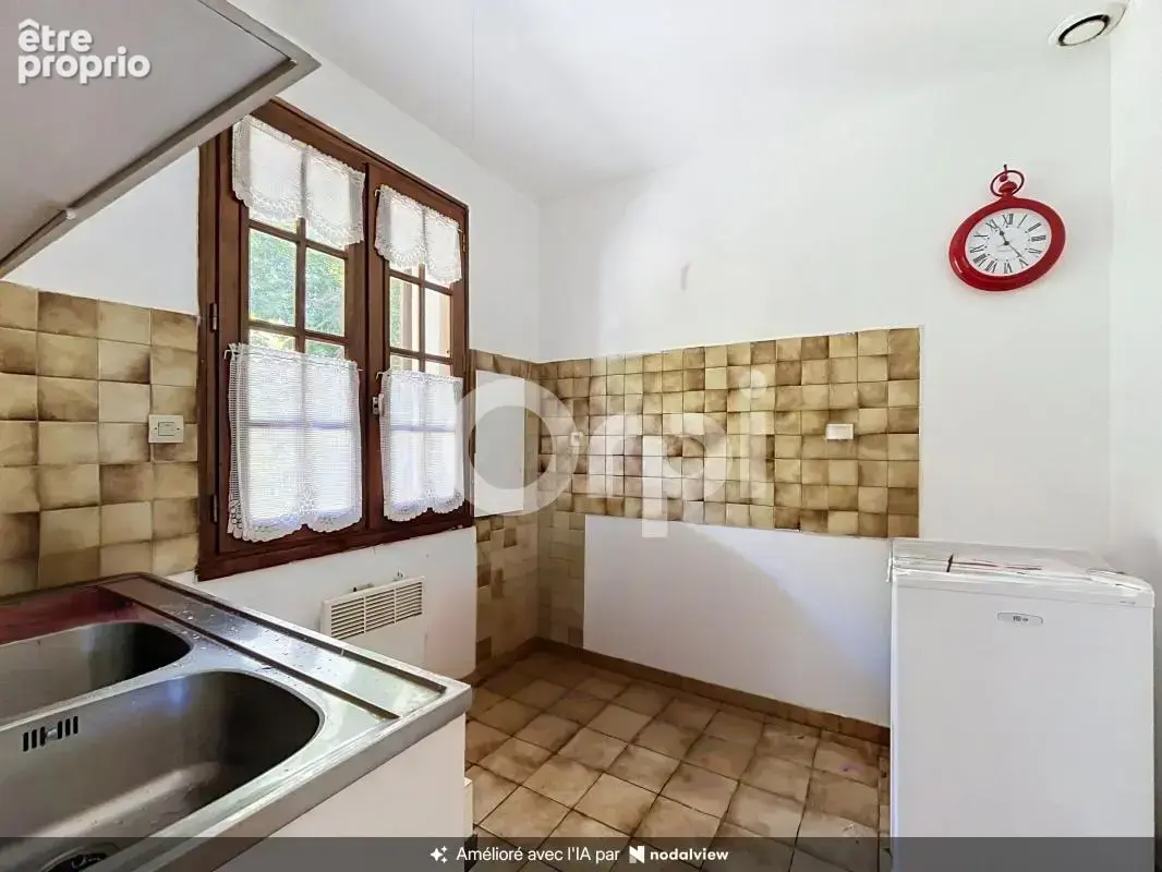  Petite maison en bon état général – Secteur résidentiel Sarliac‑sur‑l’Isle - photo 6