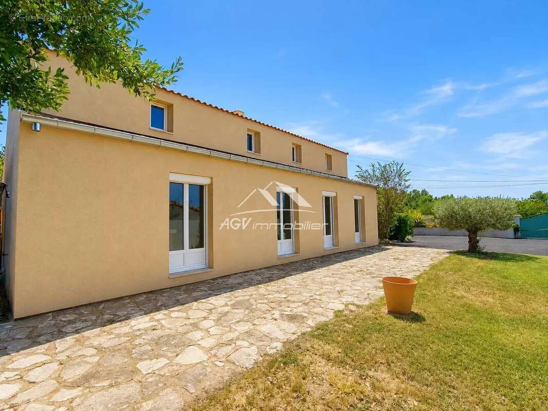 Saint Julien Les Rosiers, villa 4 chambres + piscine - photo 24