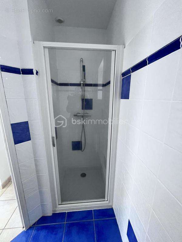 Maison rare sur le marche avec vie entiere de plain pied 4 chambres non mitoyenne - photo 8