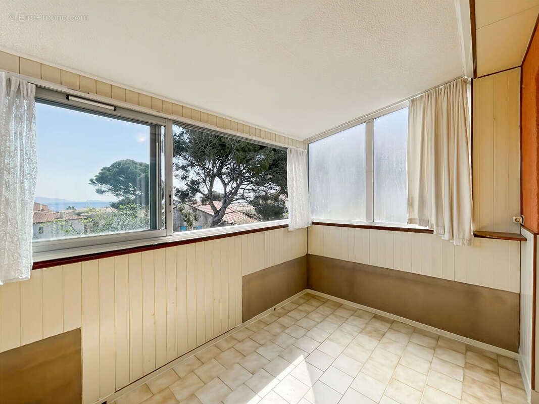 Appartement à SAUSSET-LES-PINS