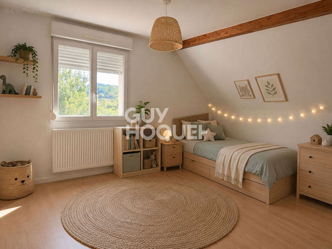 Maison familiale ou investissement - 188 m² - Piscine (Hauteurs de Besançon) - photo 16