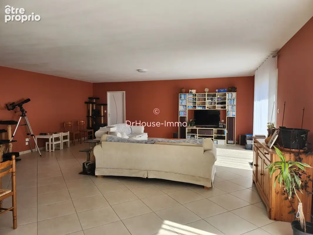 Maison 6 pièces 215 m² à vendre à Eglise-Neuve-D'issac (24400) - photo 7