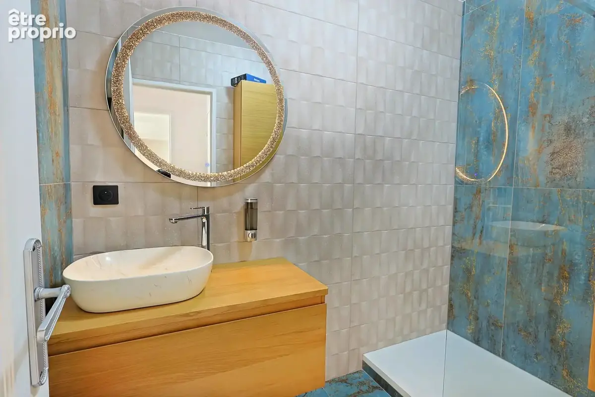A Vendre - 2 Pièces 53m2 entièrement rénové - photo 13