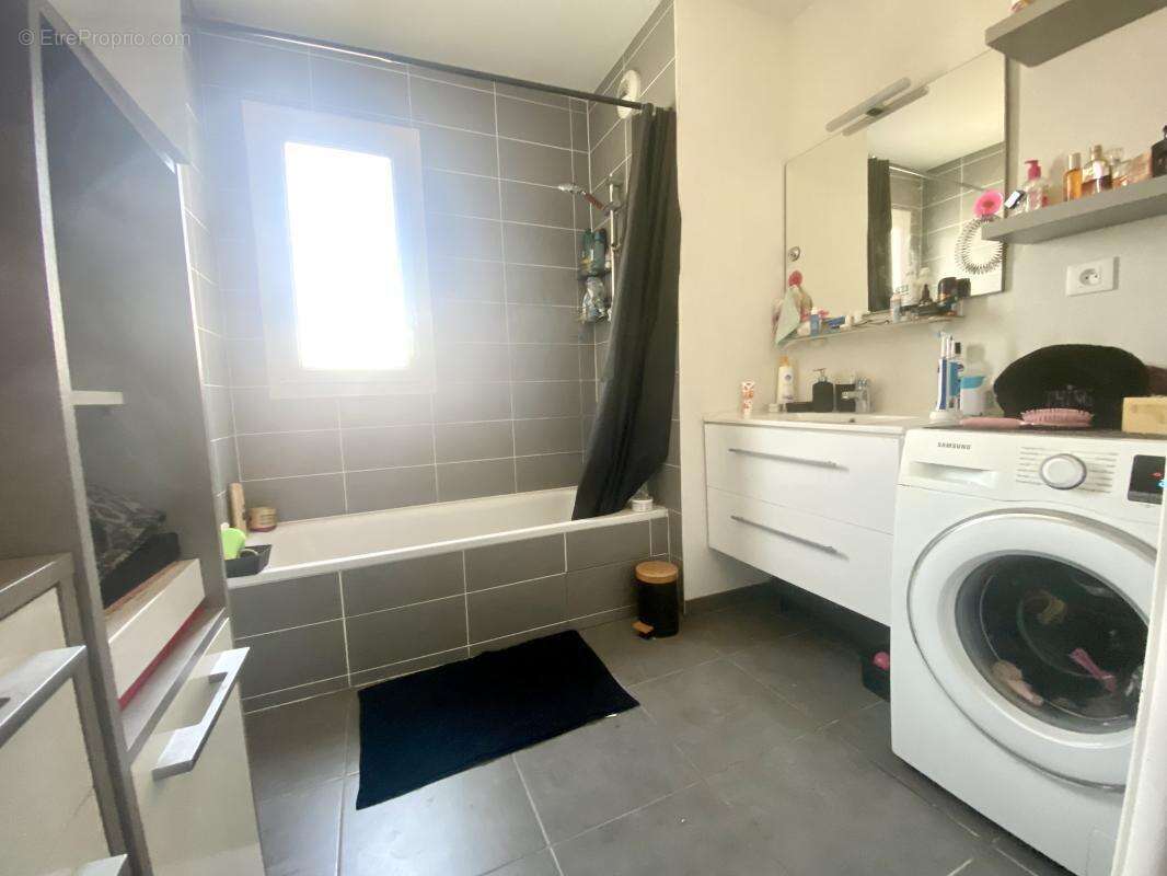 Appartement à SAINT-MARTIN-DE-SEIGNANX