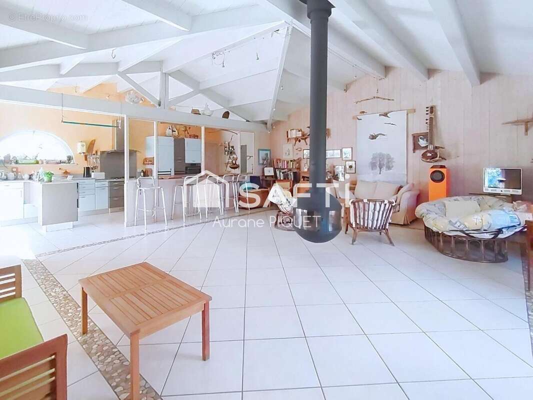 Photo 2 - Maison à CHARRON