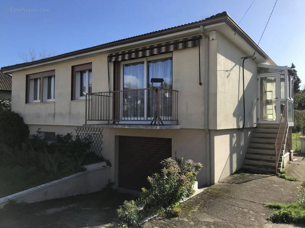 Maison à SAINT-CHERON