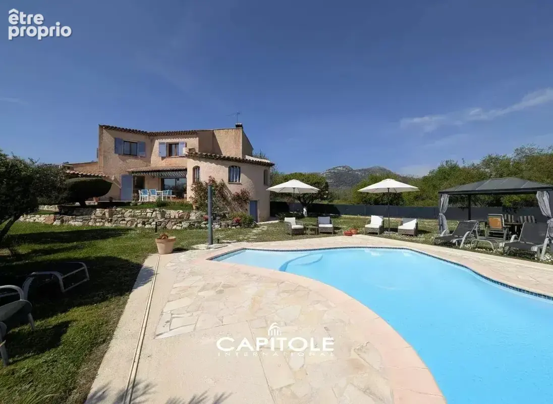 Maison à LA GAUDE