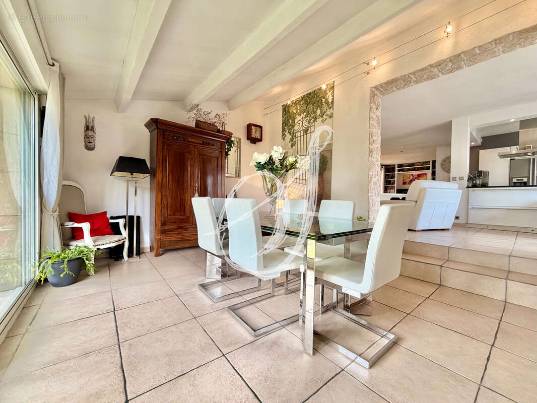 Maison à COURNONTERRAL