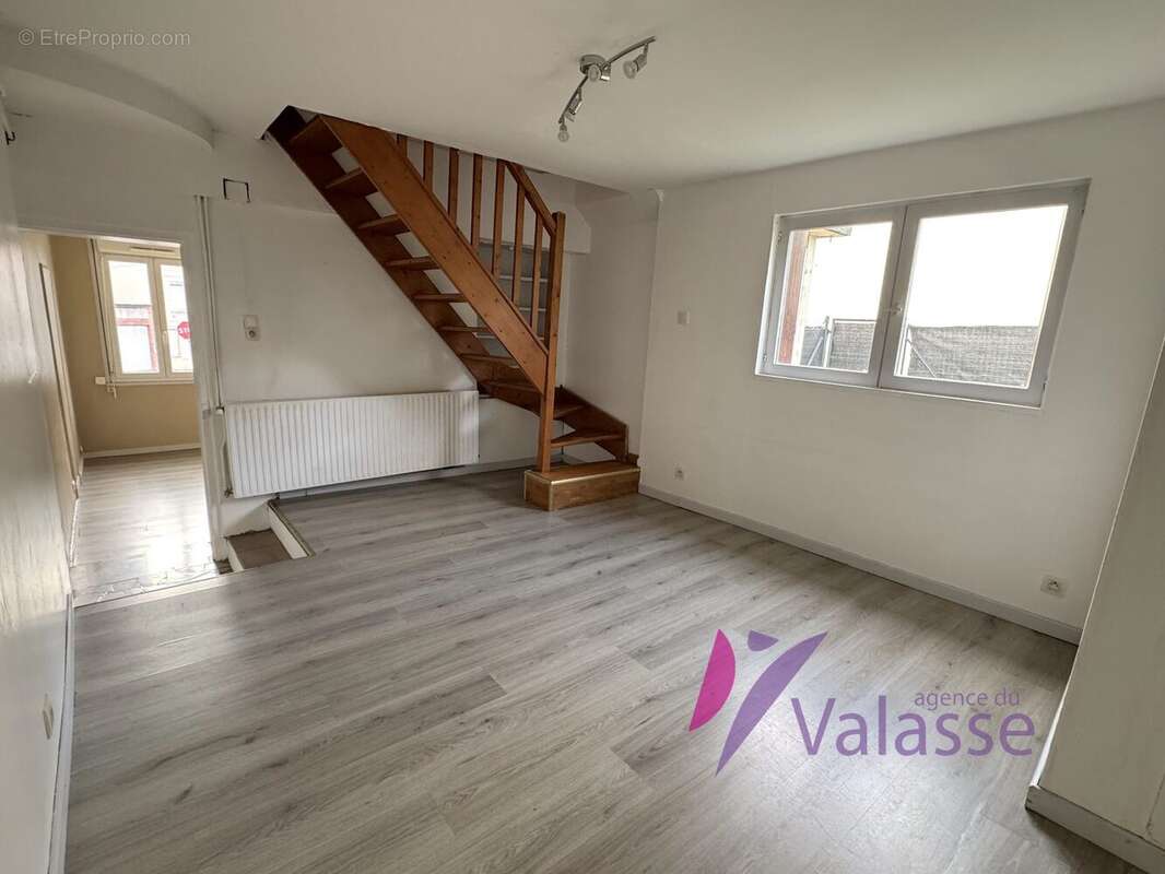 Maison à LILLEBONNE