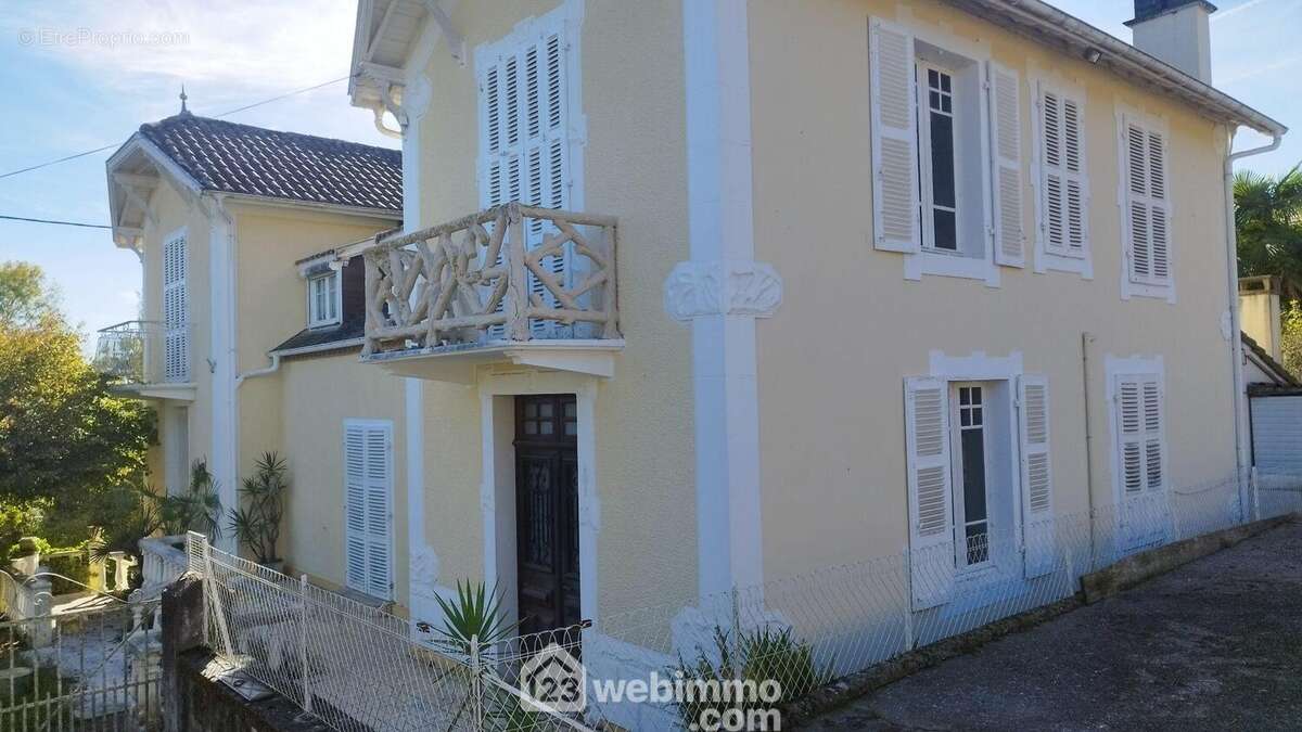 Maison 261 m² à Morlanne  - photo 10