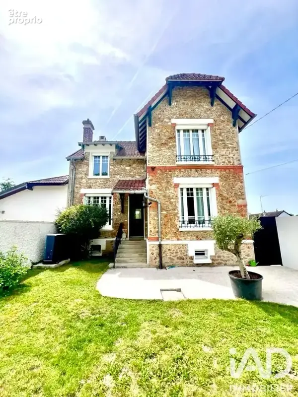 Photo 1 - Maison à LA FERTE-SOUS-JOUARRE