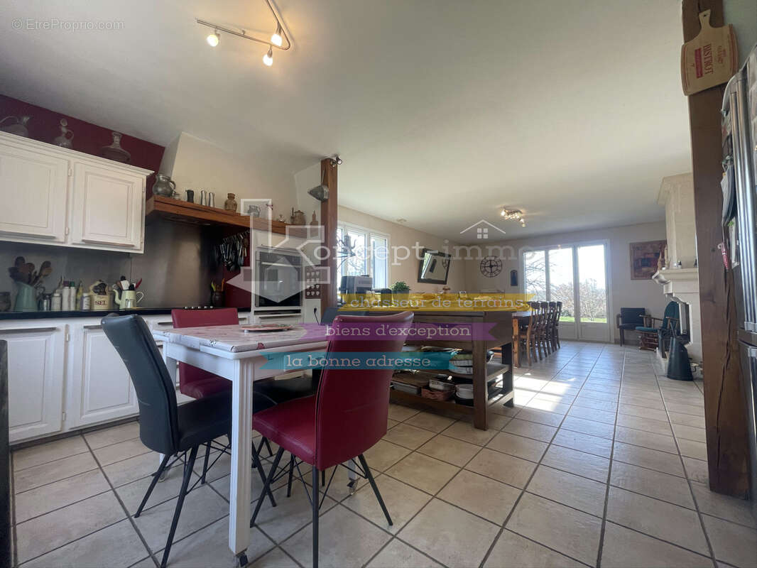 n°6 - Maison à SAINT-MAXIMIN