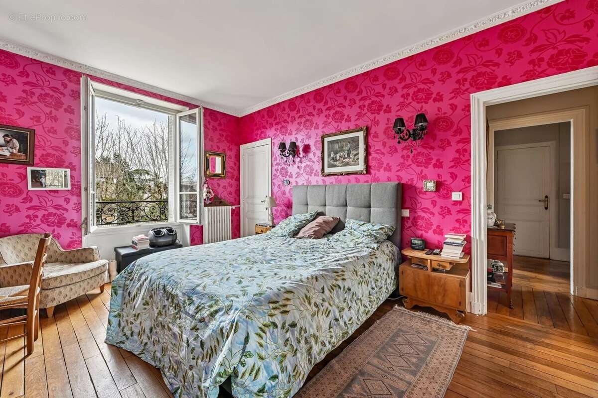 Maison à SAINT-MAUR-DES-FOSSES