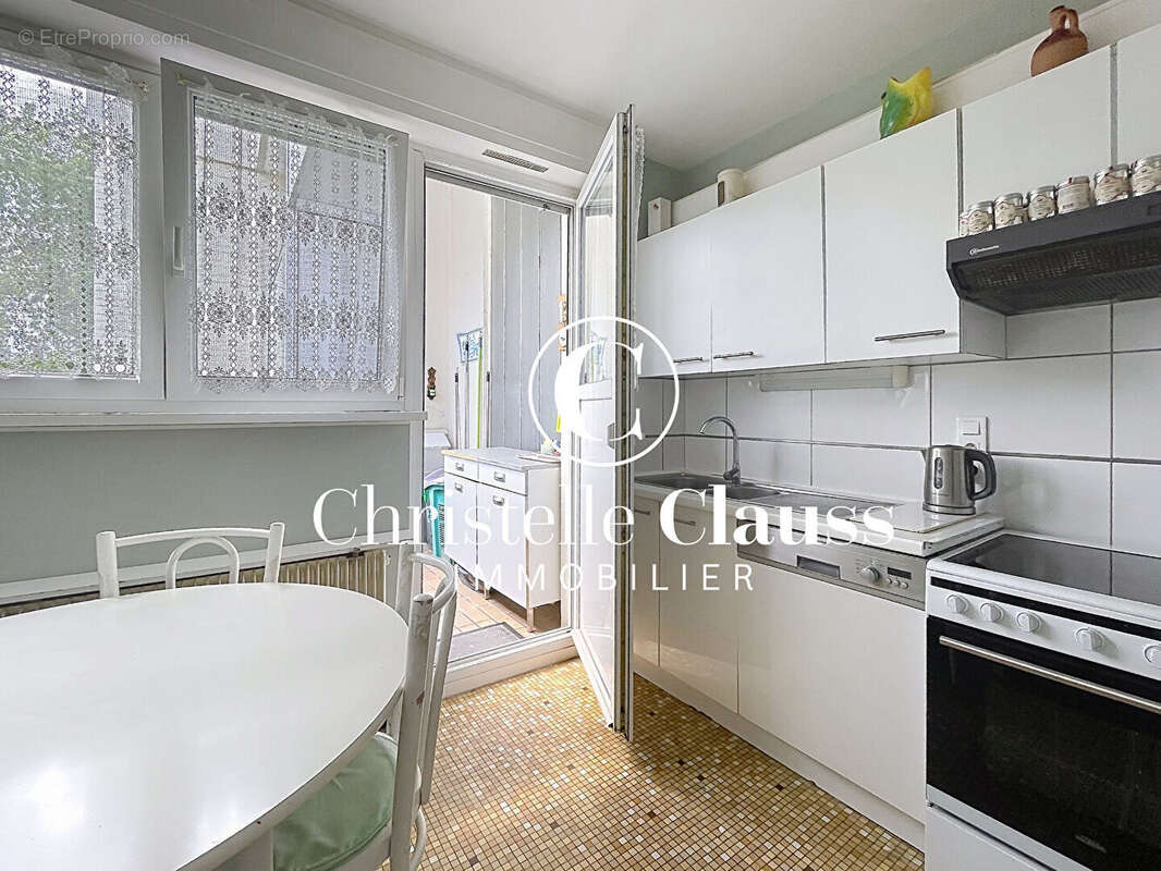 Appartement avec 3 terrasses, garage et cave - photo 5