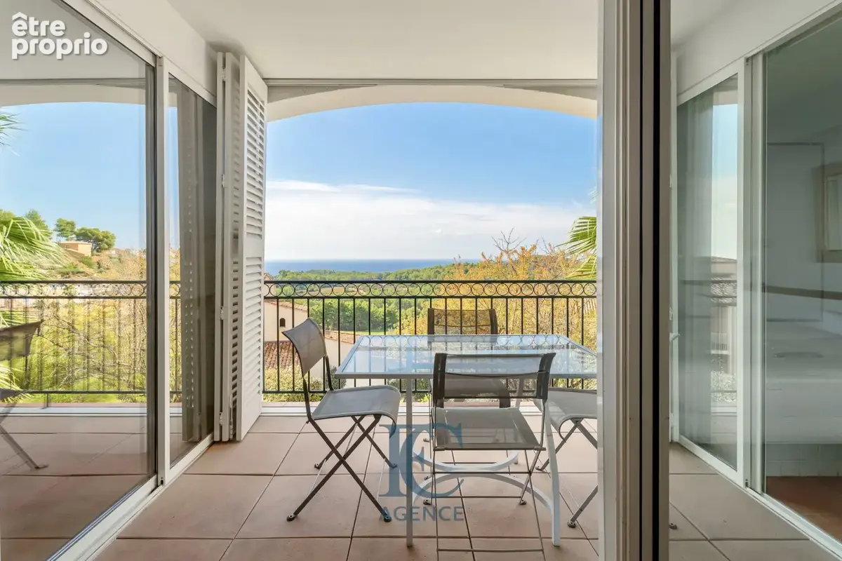 Appartement T2 de 46,5 m2 avec vue mer au Golf de Frégate - photo 2