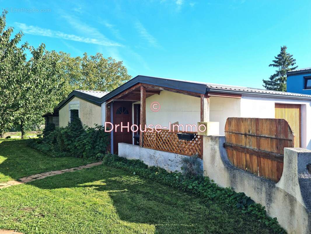 Maison à ROSIERES-AUX-SALINES