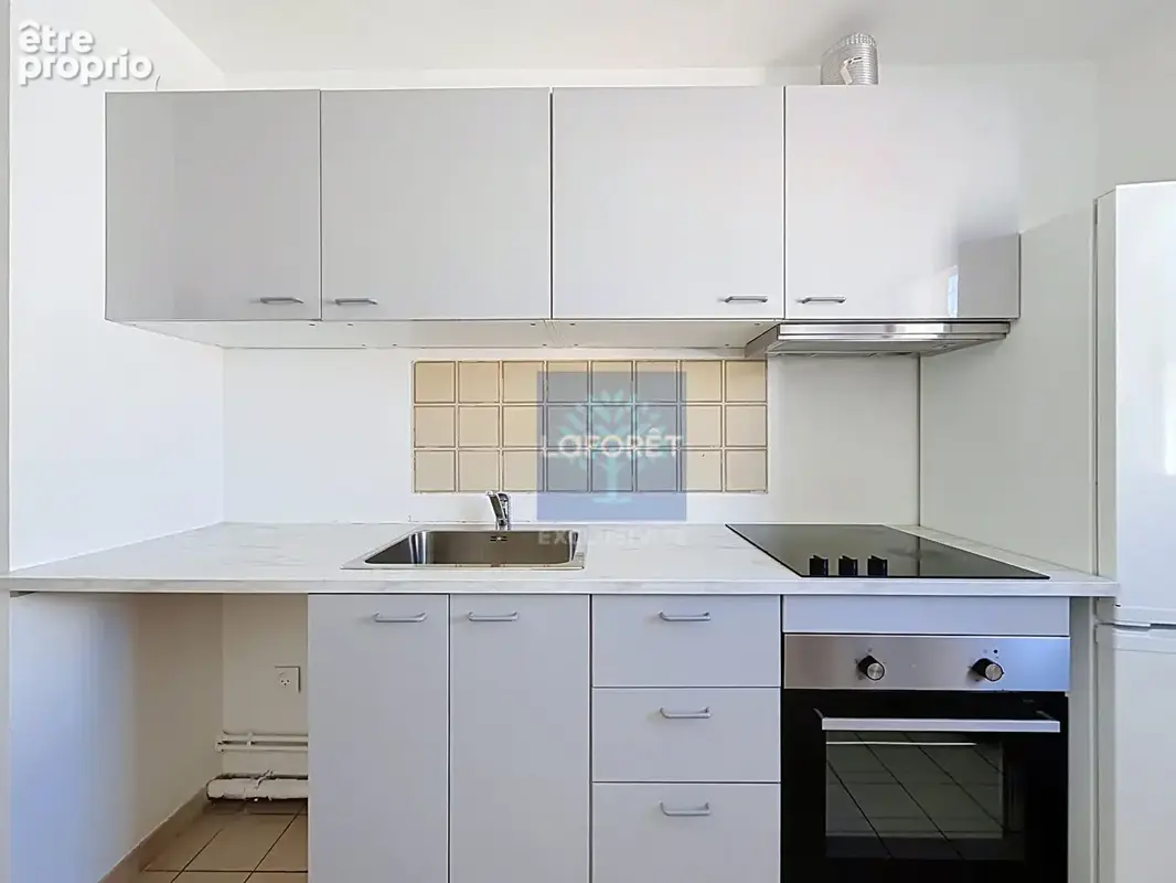 Cergy  (95) - appartement deux pieces avec parking en centre ville - photo 8
