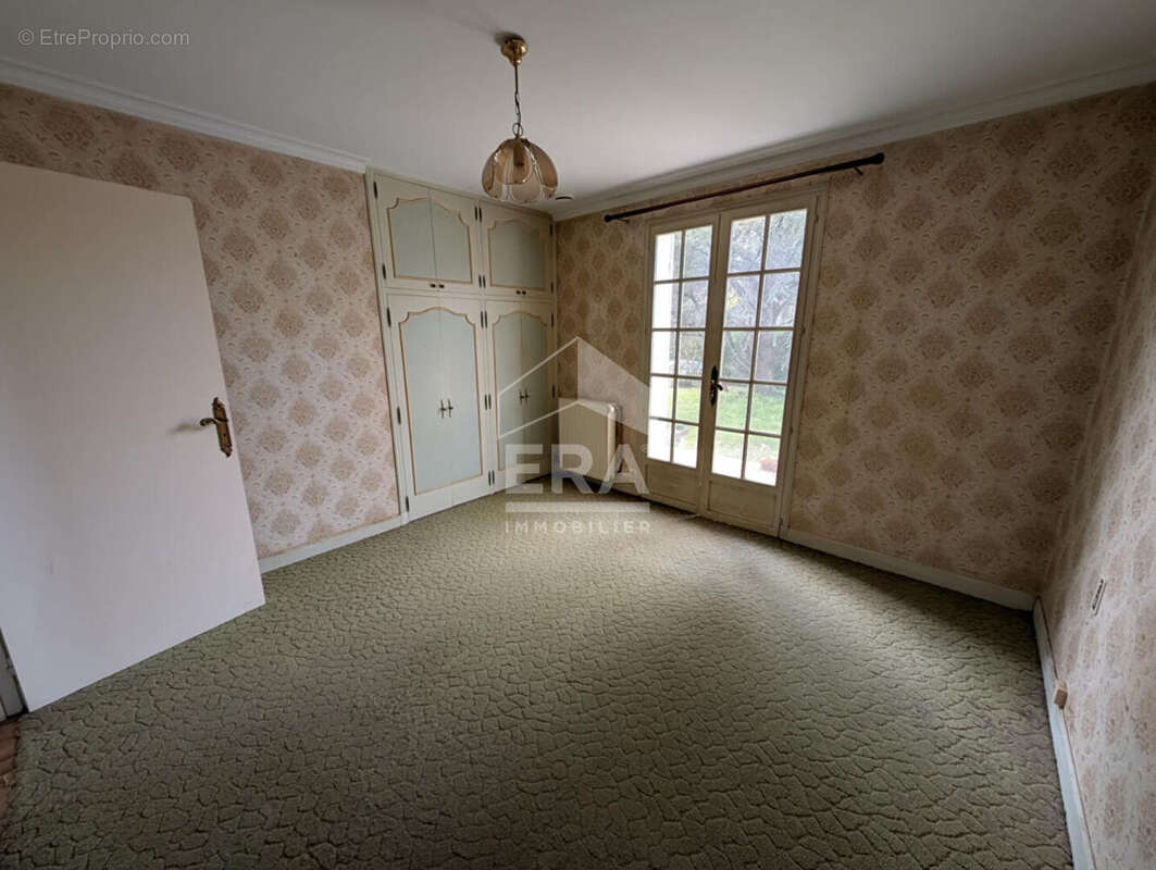 Maison à MONTPON-MENESTEROL