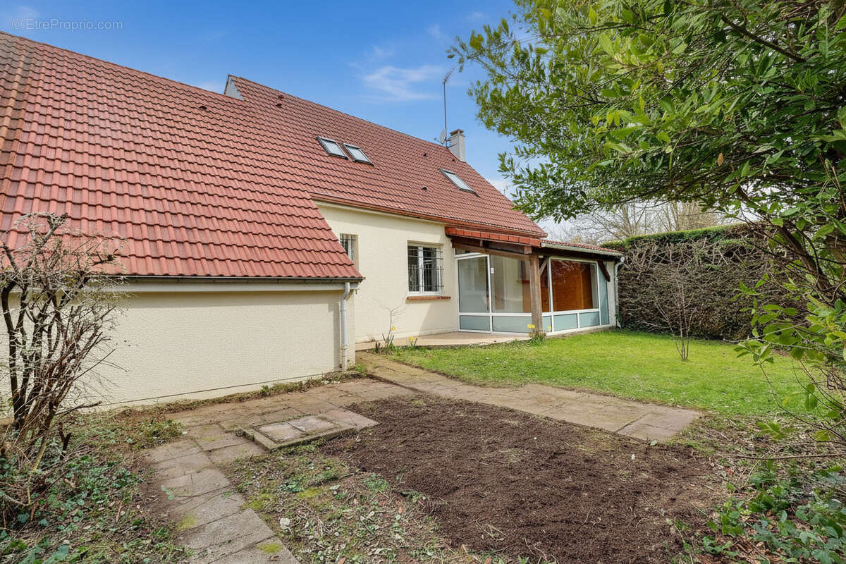 Maison à RAMBOUILLET
