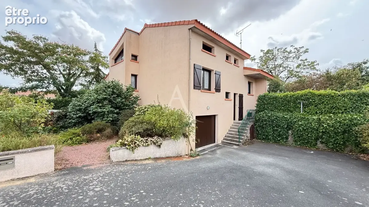 La chaize le vicomte maison a vendre 6 pièces 128m² - photo 2