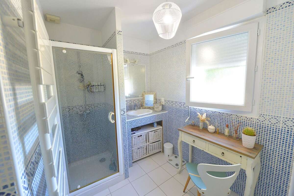 Maison à FONTCOUVERTE