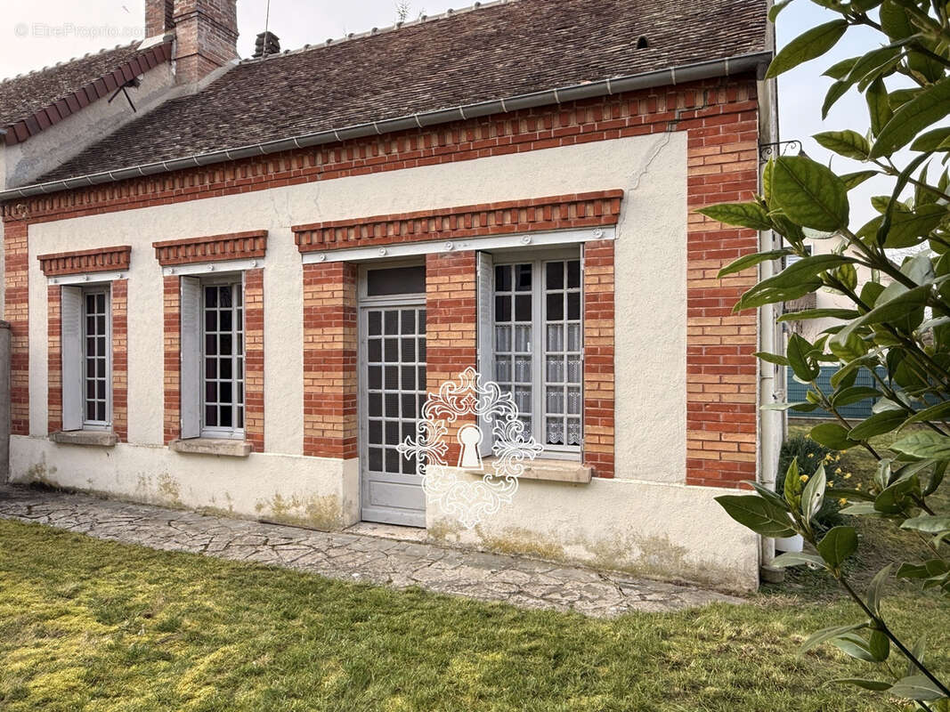 Maison à BRAY-SUR-SEINE