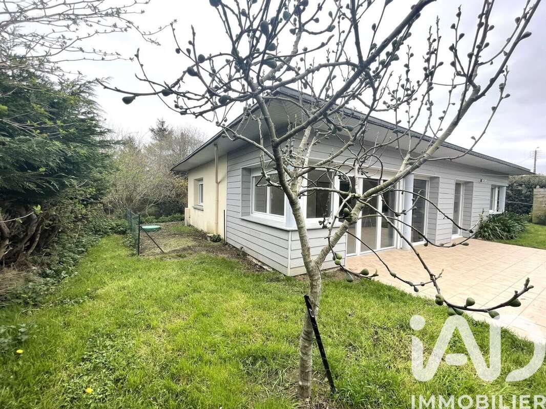 Photo 3 - Maison à TREDREZ-LOCQUEMEAU