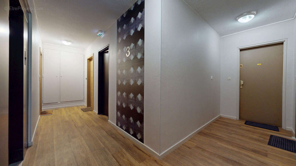 Appartement à RILLIEUX-LA-PAPE