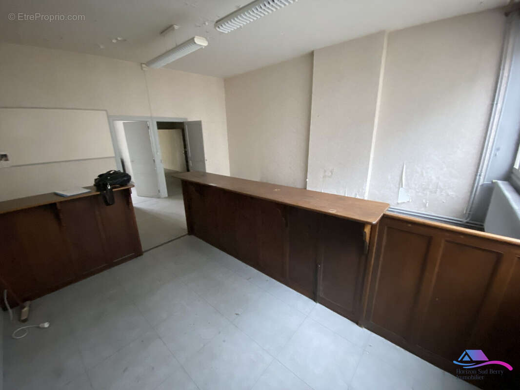 RDC-Pièce principale - Maison à LE CHATELET