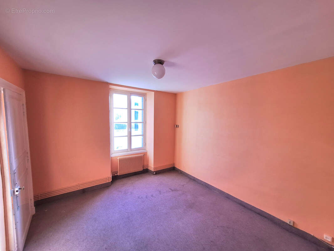 Appartement à SEGRE