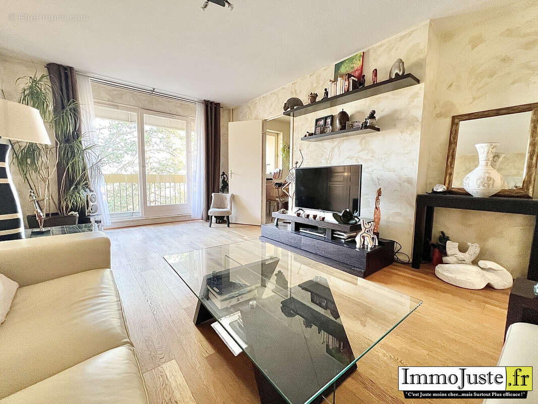 Appartement à ELANCOURT