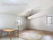 Appartement à VILLENEUVE-LES-AVIGNON