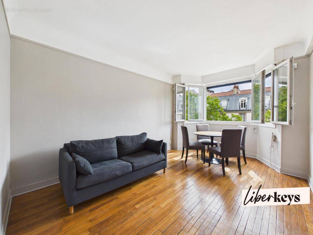 Appartement à PARIS-11E