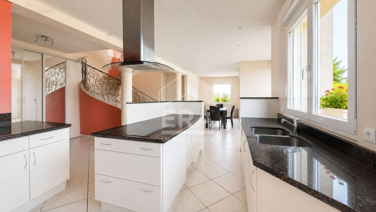 Maison 182m² à chartres - photo 6