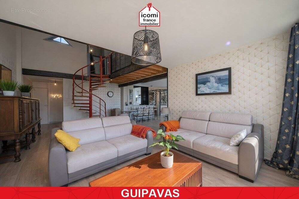 Maison à GUIPAVAS
