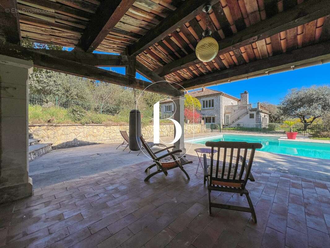 Maison à VALLON-PONT-D'ARC