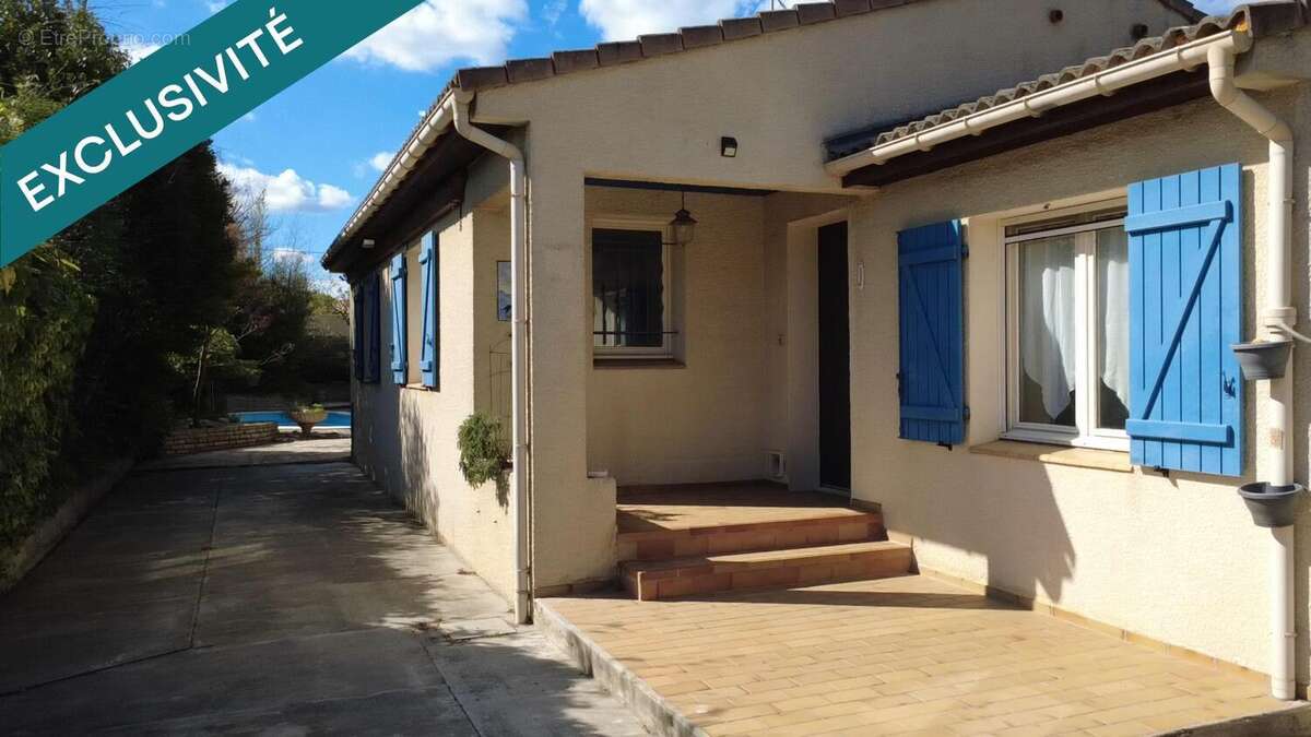 Photo 2 - Maison à VILLENEUVE-LA-COMPTAL