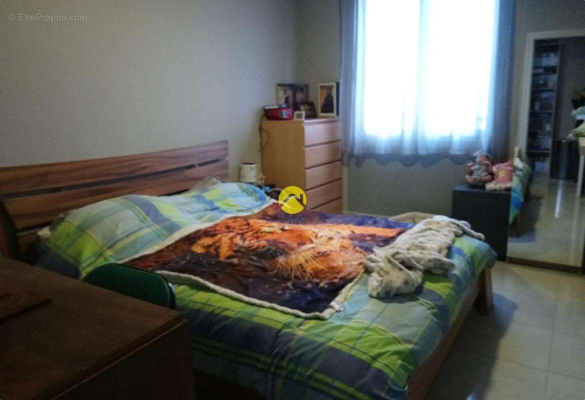 Appartement à SAINT-AMAND-MONTROND