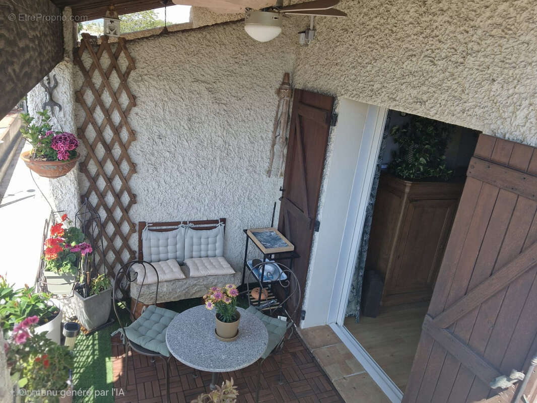 Appartement à SAINT-CYR-SUR-MER