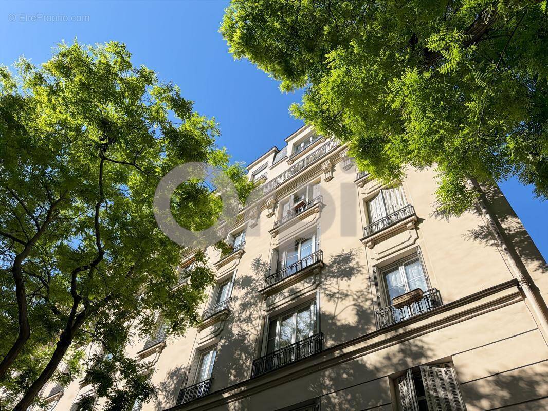 Appartement à PARIS-20E