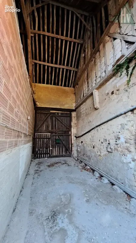 Entre Thorigny sur Oreuse et Villeneuve l'Archevêque - Grande maison de 283 m2 avec 8 chambres, dépendances et - photo 13