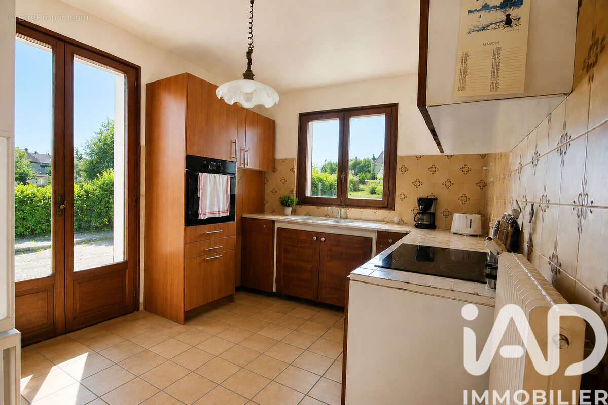 Photo 2 - Maison à SAINT-ESTEVE