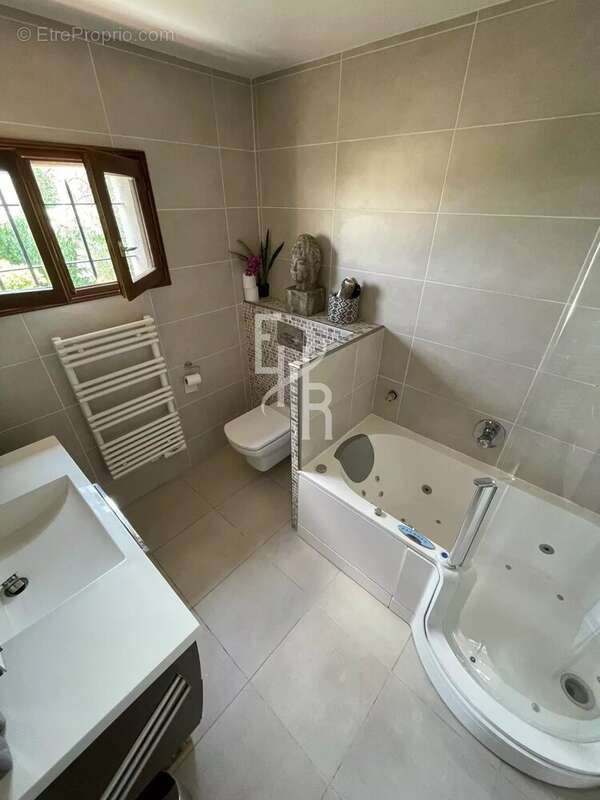 Maison à CAGNES-SUR-MER