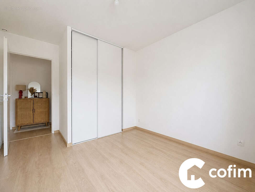 Appartement 60 m² à Lons  - photo 8