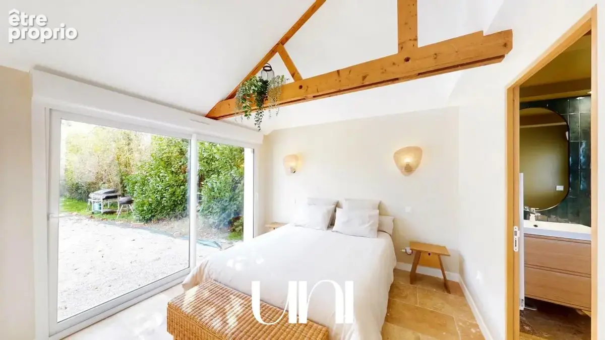 Maison 6 pièces de 138 m2 avec jardin - MALTOT - photo 6