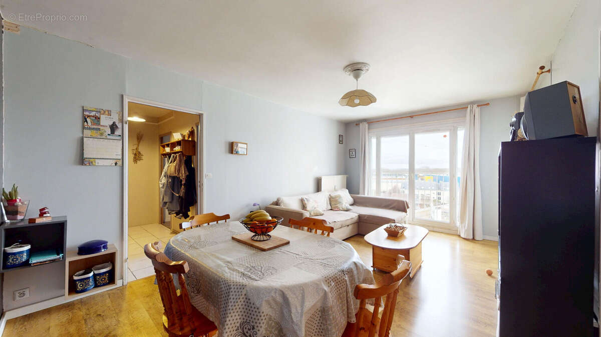 Appartement à THIAIS