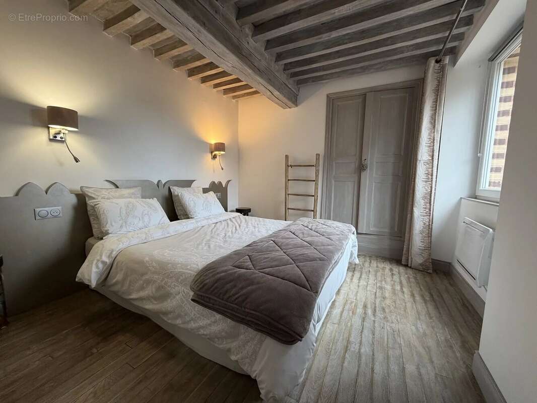 Maison à DUN-LES-PLACES