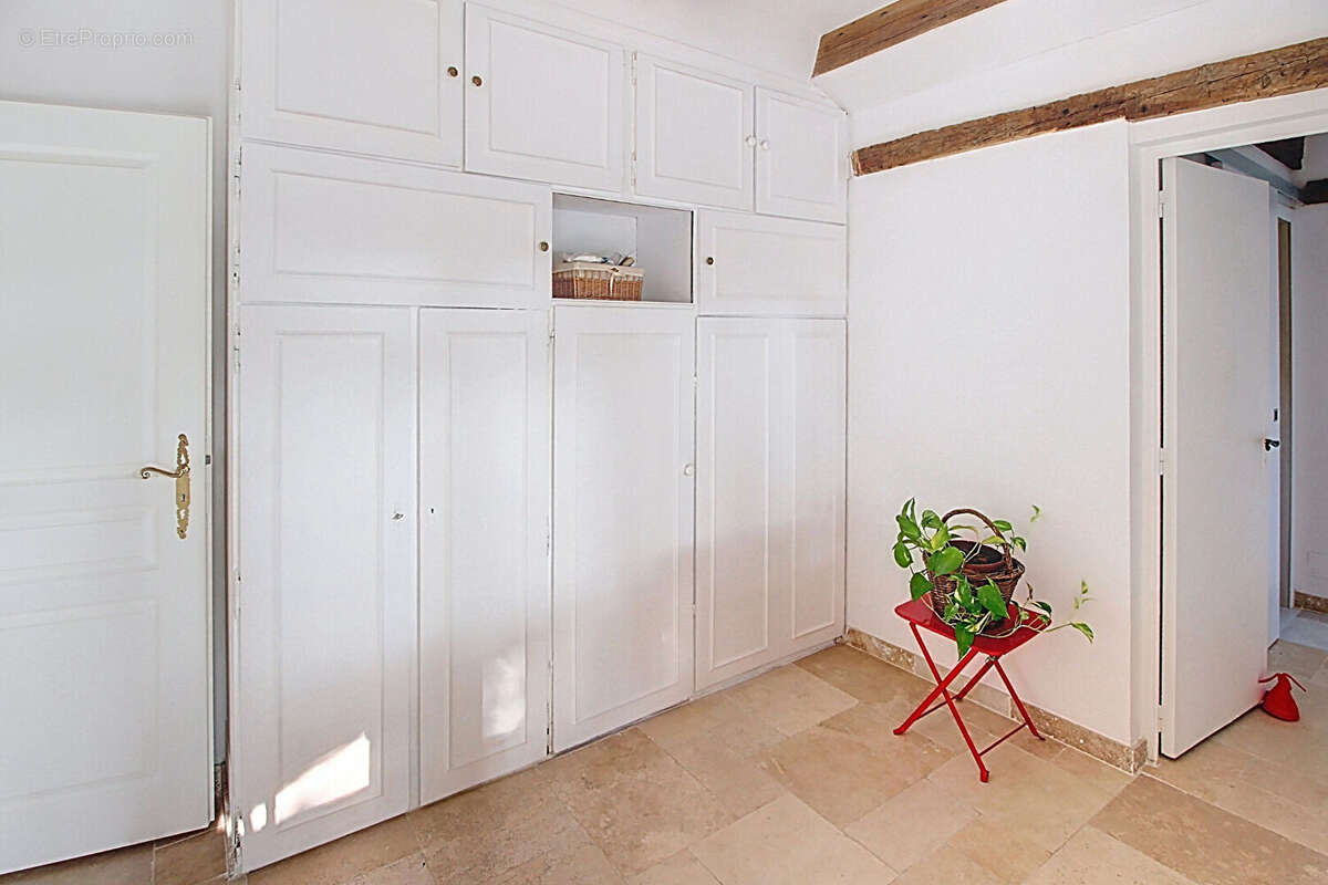 Maison à LORGUES
